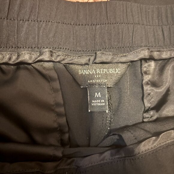 Banana Republic Airstretch Tapered Pants in Black Size Medium Breathable - Picture 6 of 7